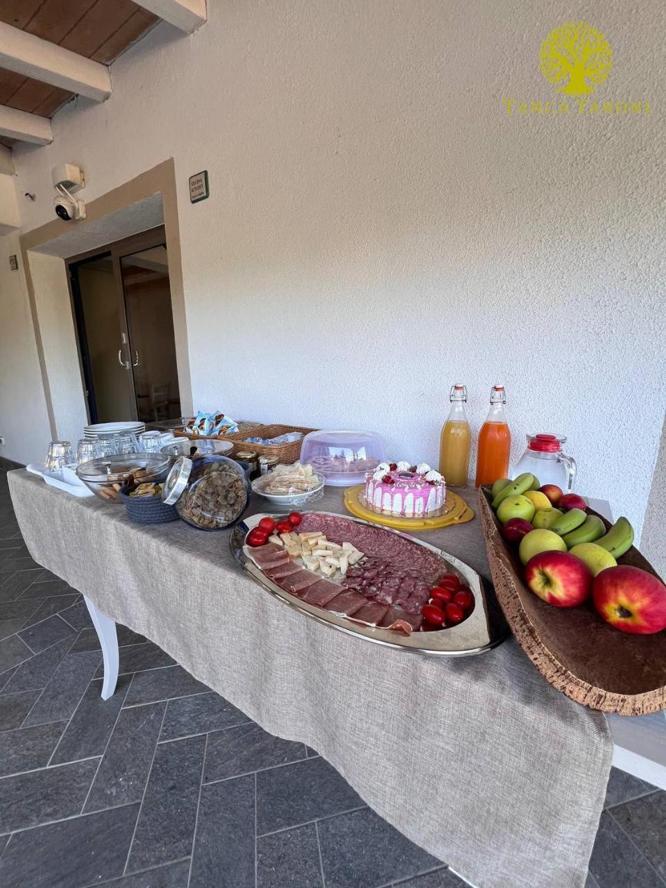 Telti Agriturismo Bed And Breakfast Tanca Taroni מראה חיצוני תמונה