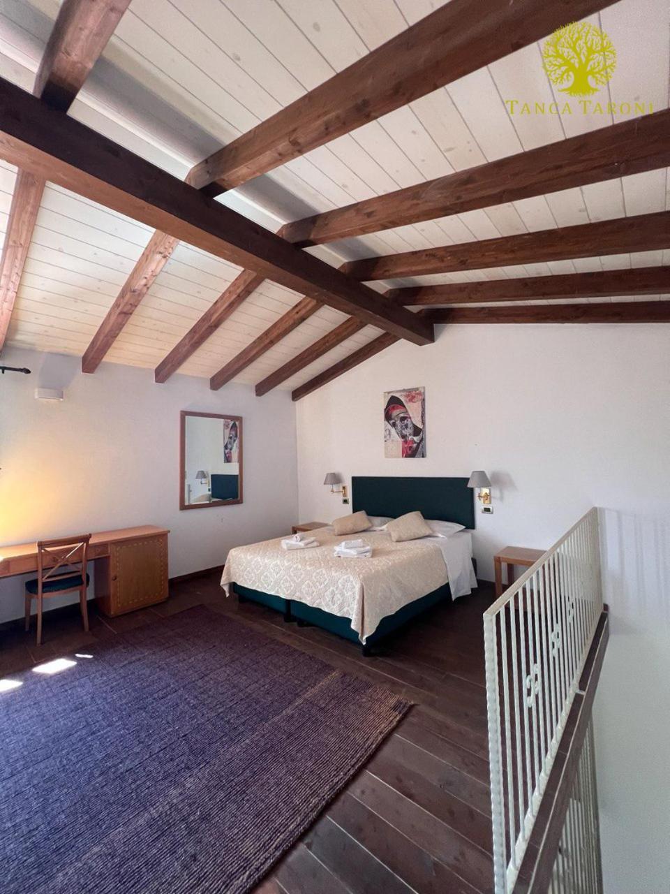 Telti Agriturismo Bed And Breakfast Tanca Taroni מראה חיצוני תמונה