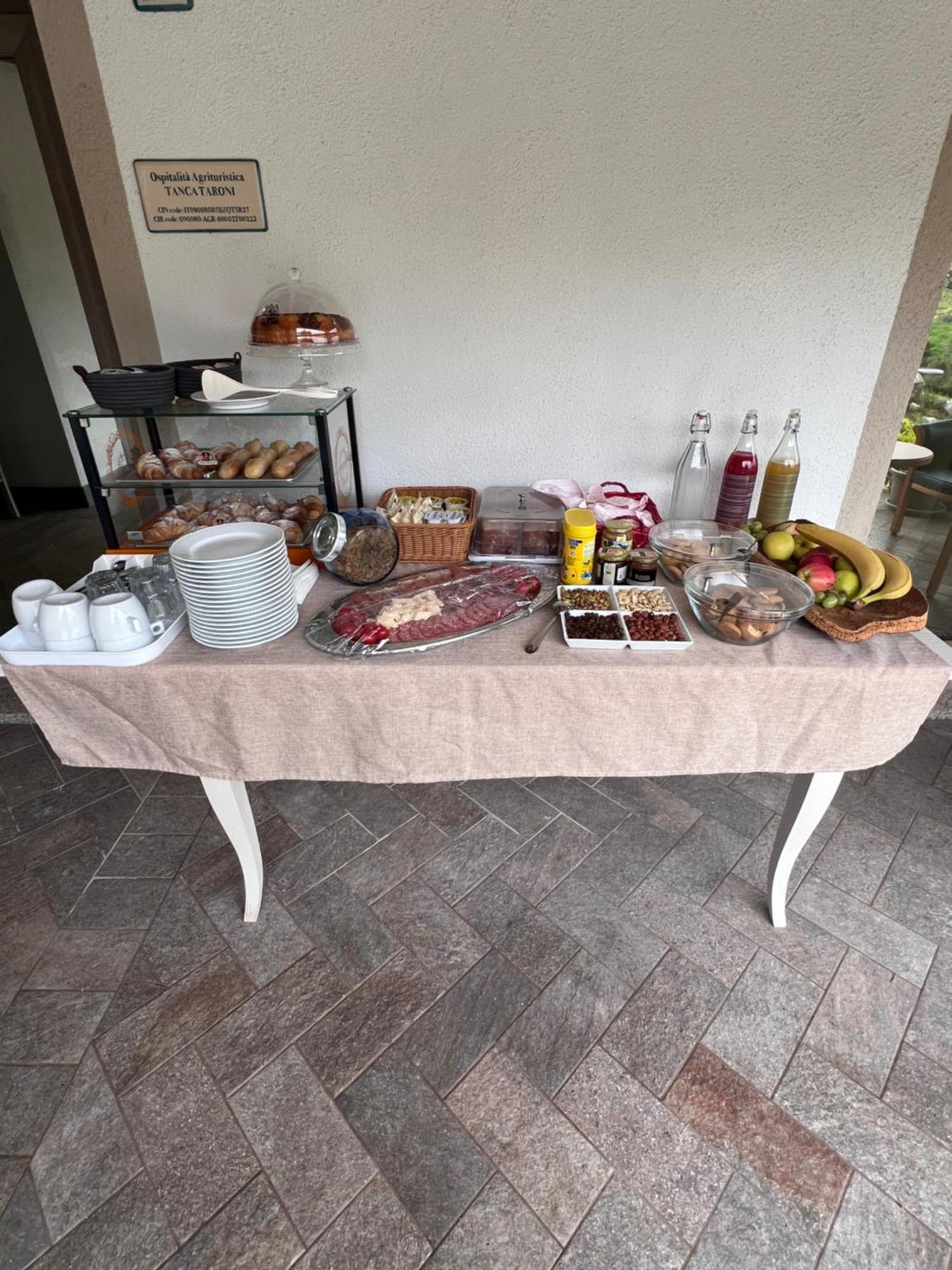 Telti Agriturismo Bed And Breakfast Tanca Taroni מראה חיצוני תמונה