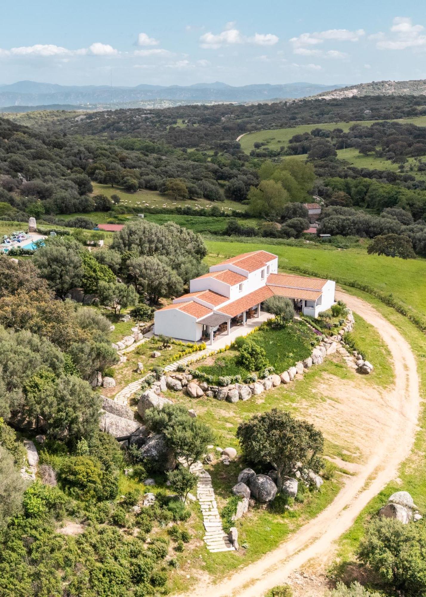 Telti Agriturismo Bed And Breakfast Tanca Taroni מראה חיצוני תמונה